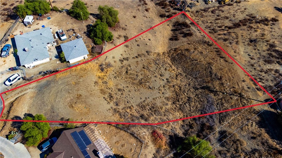 Property photo for 28193 Dakota Drive, Menifee, CA