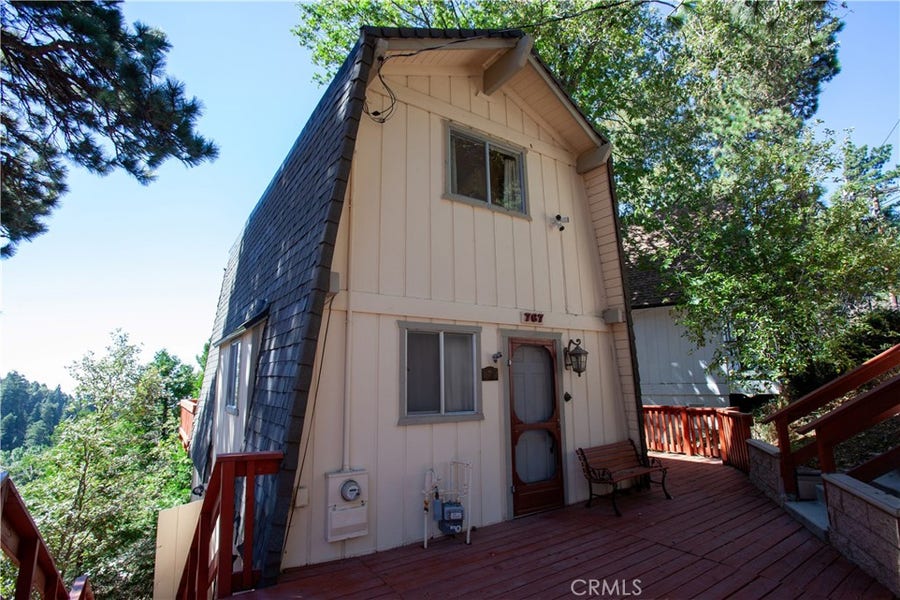Property photo for 767 W Victoria Court, Lake Arrowhead, CA
