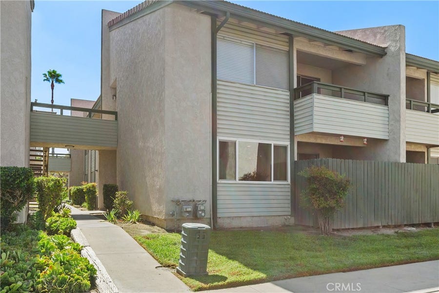 Property photo for 2255 Cahuilla Street, #67, Colton, CA