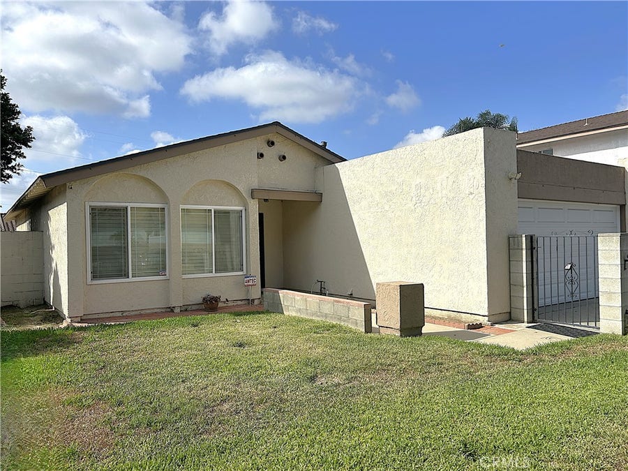 Property photo for 252 W Payson, Azusa, CA