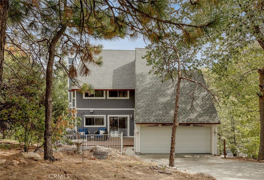 Property photo for 1284 Cortina, Lake Arrowhead, CA