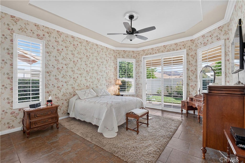 4979 Singing Hills, Banning, CA 92220 MASTER BEDROOM