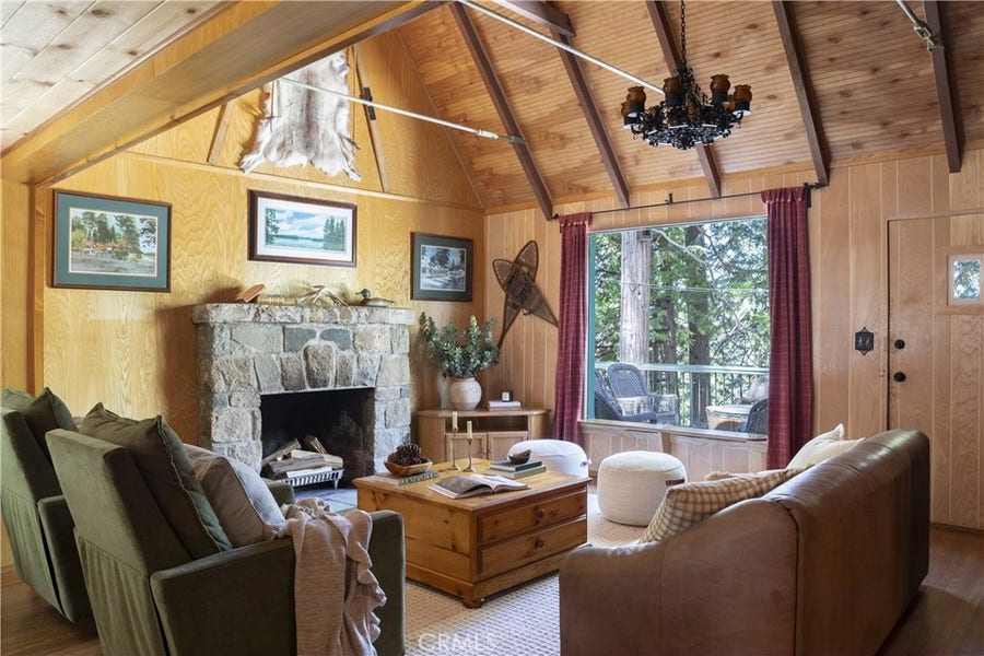Property photo for 225 Fairview Drive, Lake Arrowhead, CA