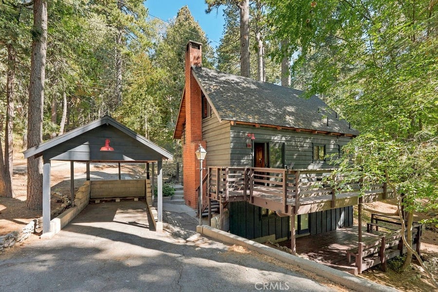Property photo for 813 Poe Court, Lake Arrowhead, CA