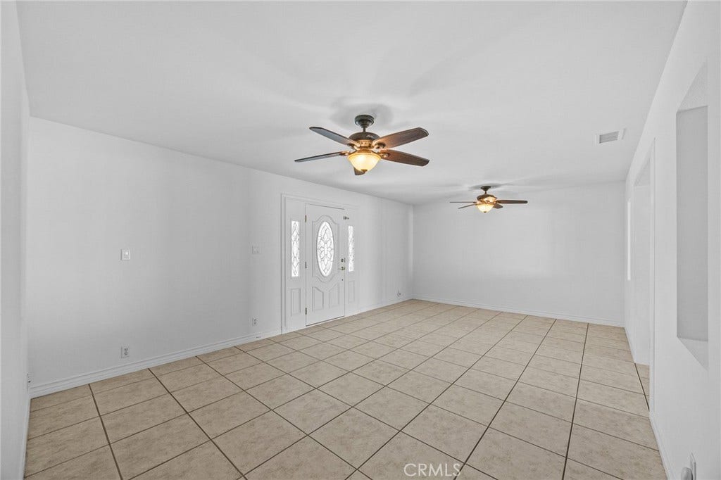 2777 Norco, Norco, CA 92860 Living room to Front Door view