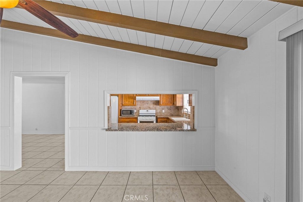 2777 Norco, Norco, CA 92860 Family Room to Kitchen view - 2777 Norco Drive