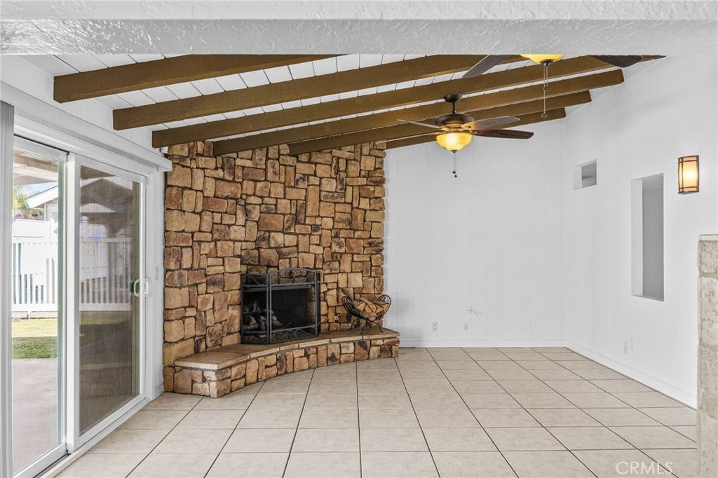 2777 Norco, Norco, CA 92860 Family Room - 2777 Norco Drive