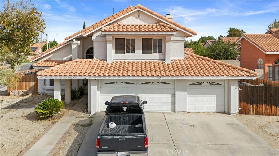Property photo for 5703 Evergem Avenue, Palmdale, CA