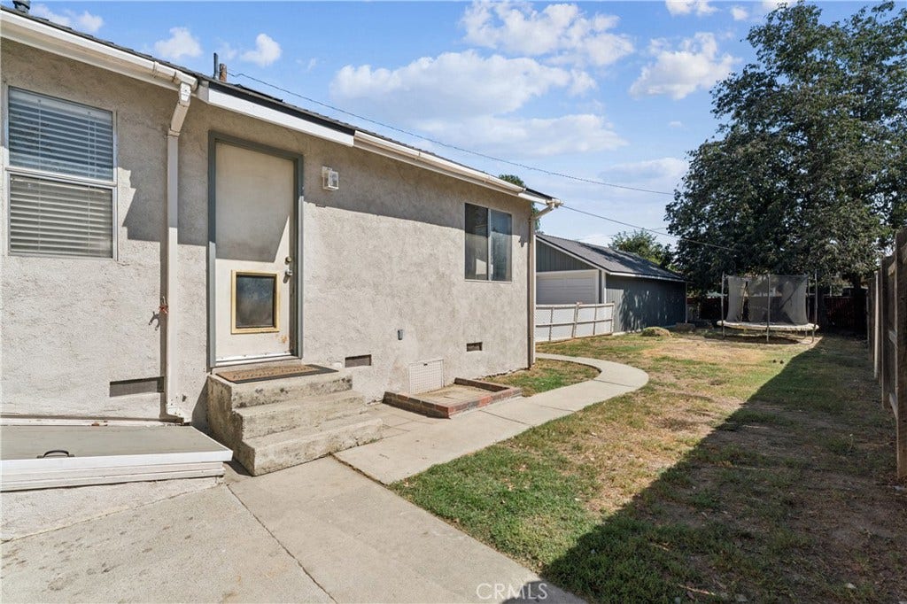 6925 Barton, San Bernardino, CA 92404 6925 Barton, San Bernardino, CA 92404