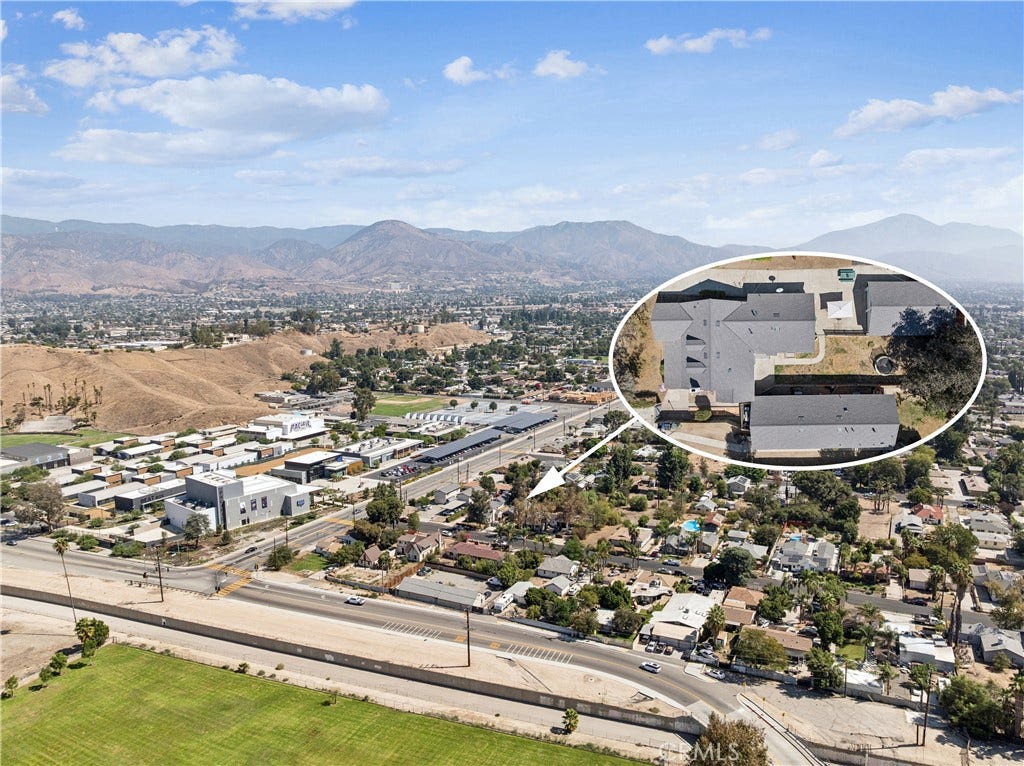 6925 Barton, San Bernardino, CA 92404 6925 Barton, San Bernardino, CA 92404