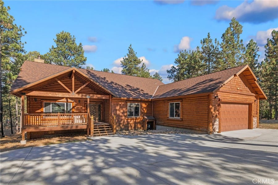 Property photo for 1520 Fallbrook Court, Big Bear City, CA
