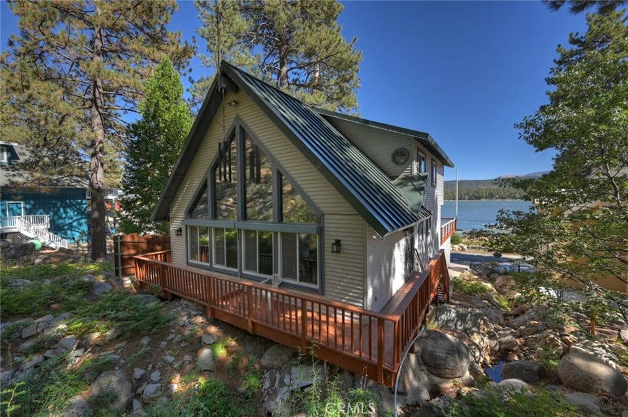 Property photo for 38596 N Shore, Fawnskin, CA
