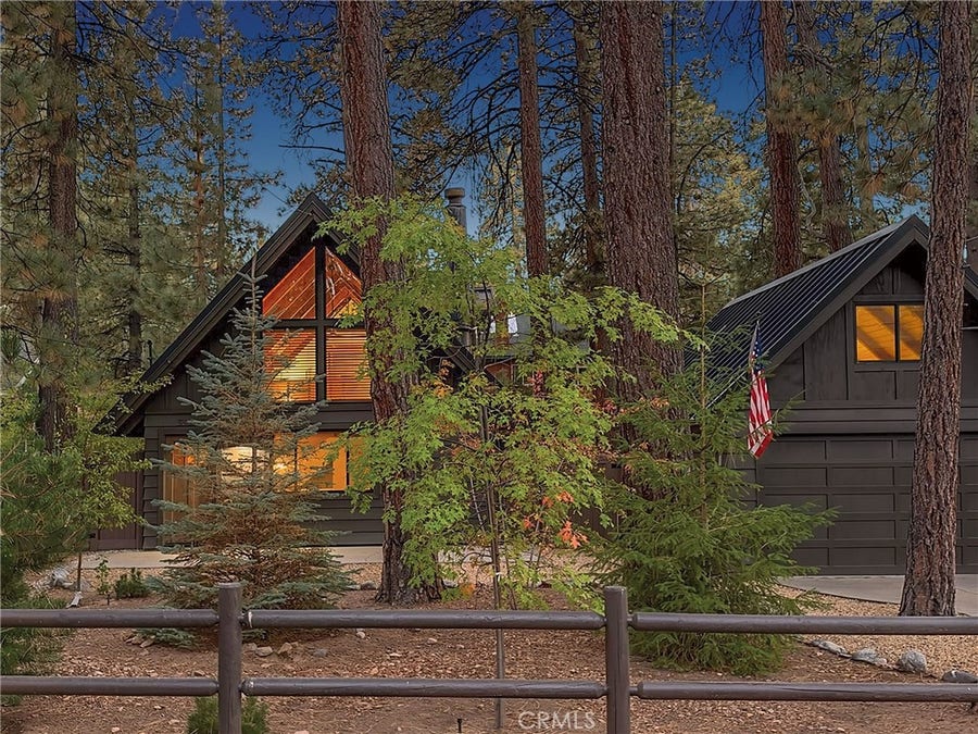 Property photo for 39207 Robin Road, Big Bear Lake, CA