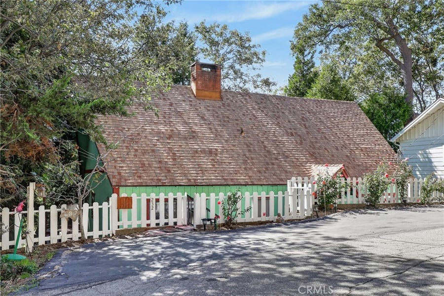 Property photo for 232 Sunset, Lake Arrowhead, CA
