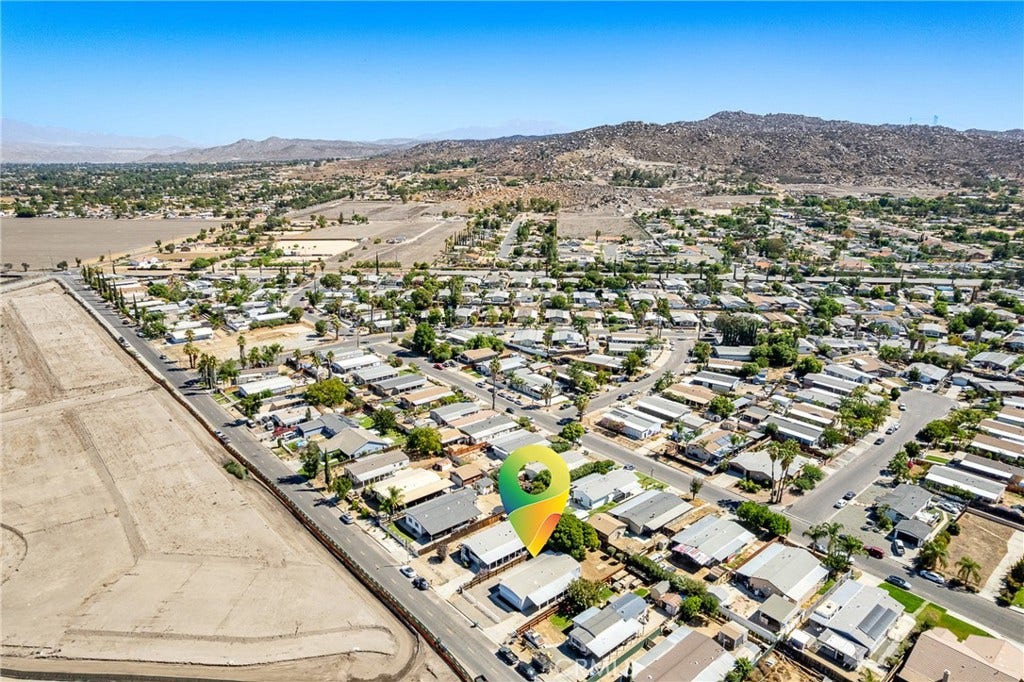 22742 Porter, Nuevo, CA 92567
