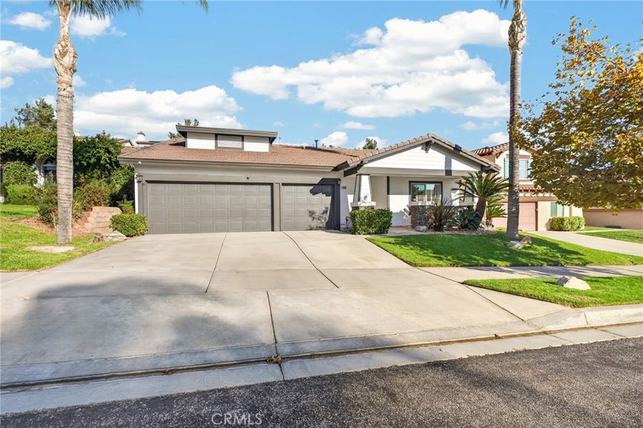 Property photo for 11869 Greenbluff Way, Yucaipa, CA