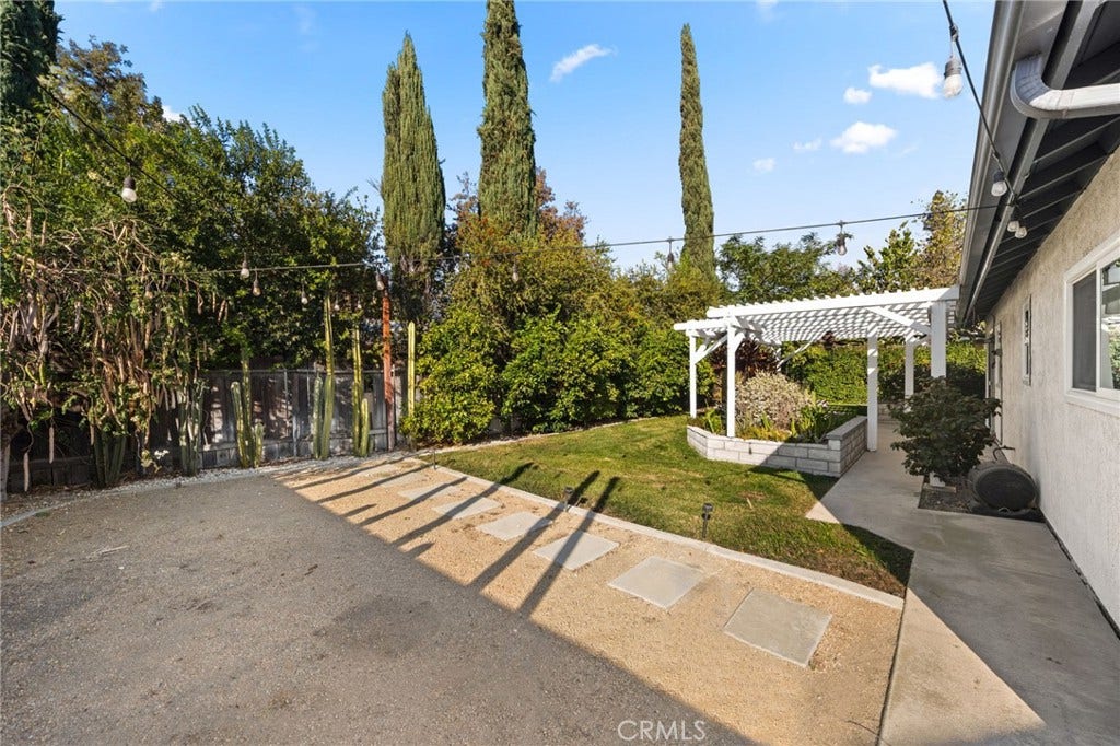 1557 Cambridge Avenue, Redlands, CA 92374
