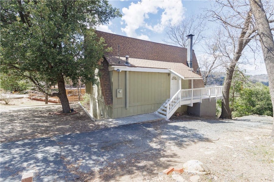 Property photo for 1415 Golden Rule Lane, Lake Arrowhead, CA