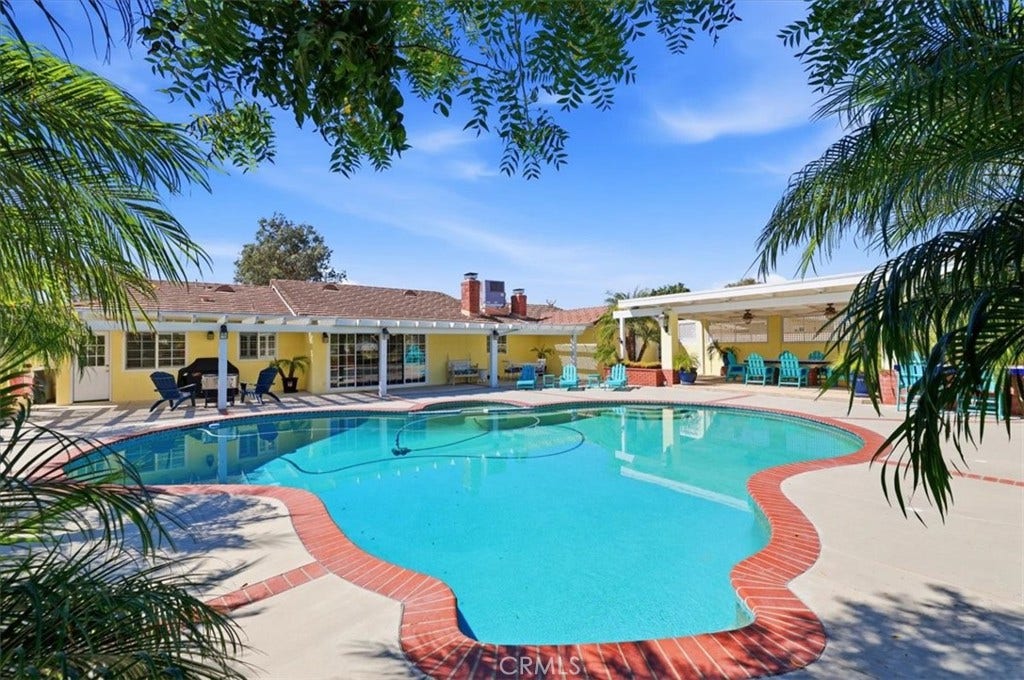 2791 Bronco Lane, Norco, CA 92860 PebbleTec pool