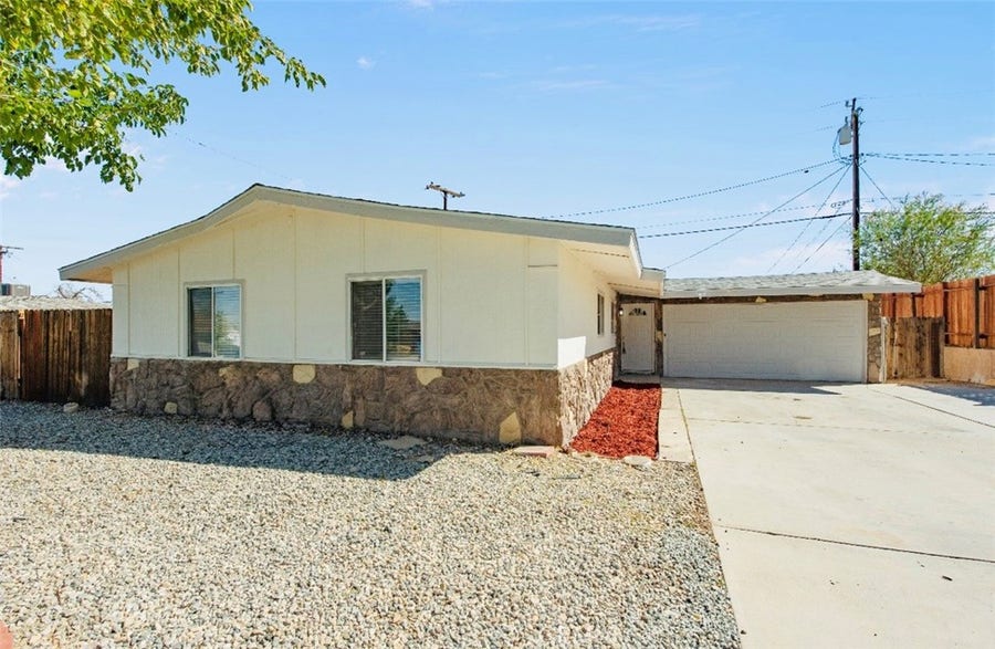 Property photo for 15105 Condor, Victorville, CA