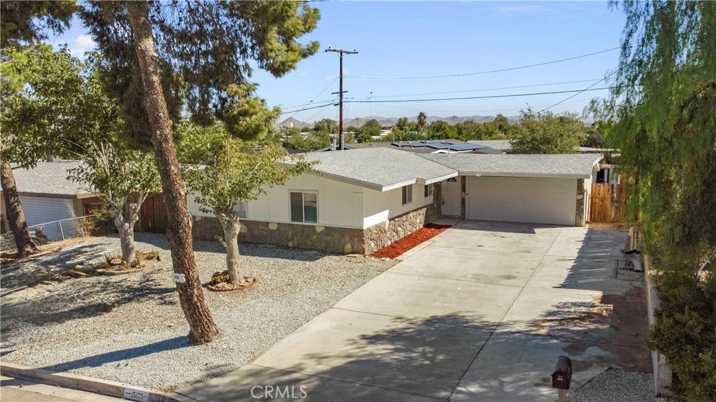 15105 Condor, Victorville, CA 92394
