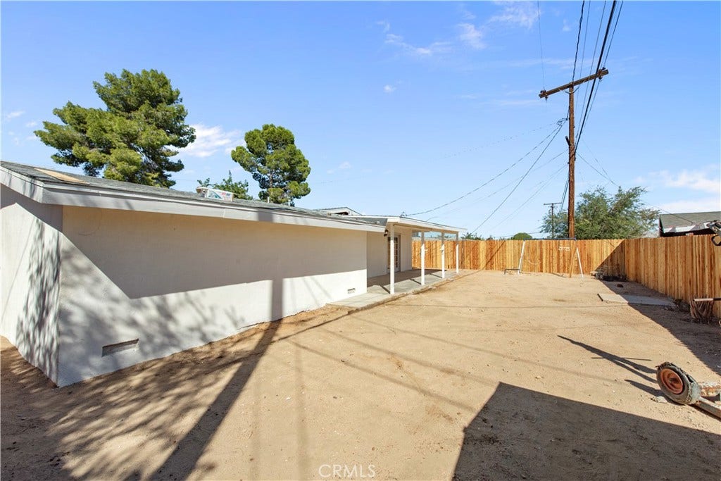 15105 Condor, Victorville, CA 92394