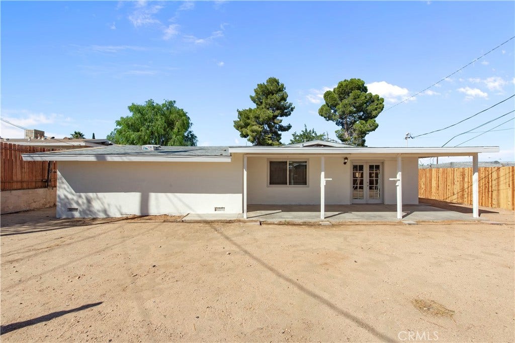 15105 Condor, Victorville, CA 92394
