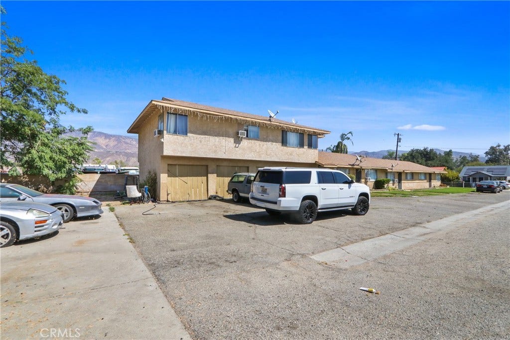 3946 Severence, San Bernardino, CA 92405 3946 Severence, San Bernardino, CA 92405