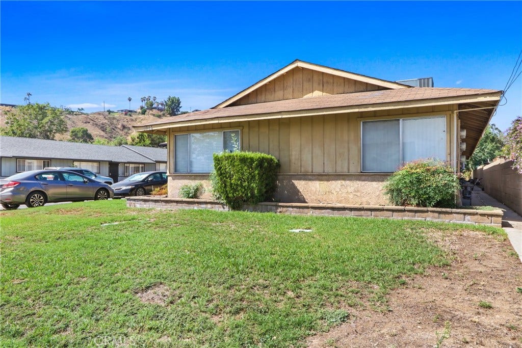 3946 Severence, San Bernardino, CA 92405 3946 Severence, San Bernardino, CA 92405
