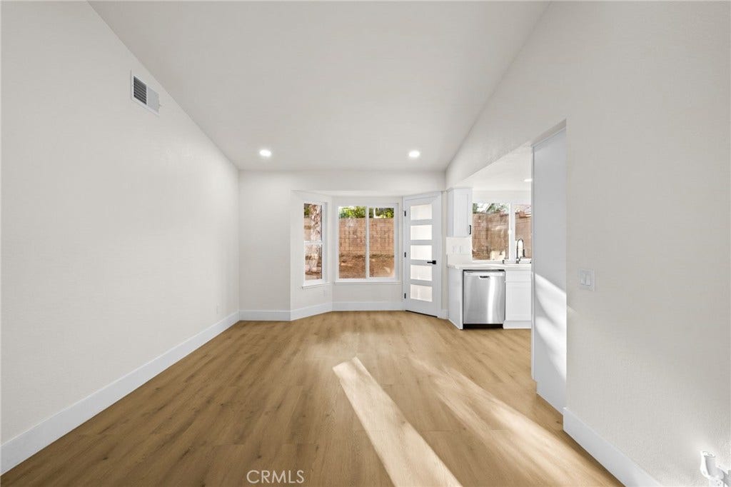156 S Loretta Avenue, Rialto, CA 92376 156 S Loretta Avenue, Rialto, CA 92376