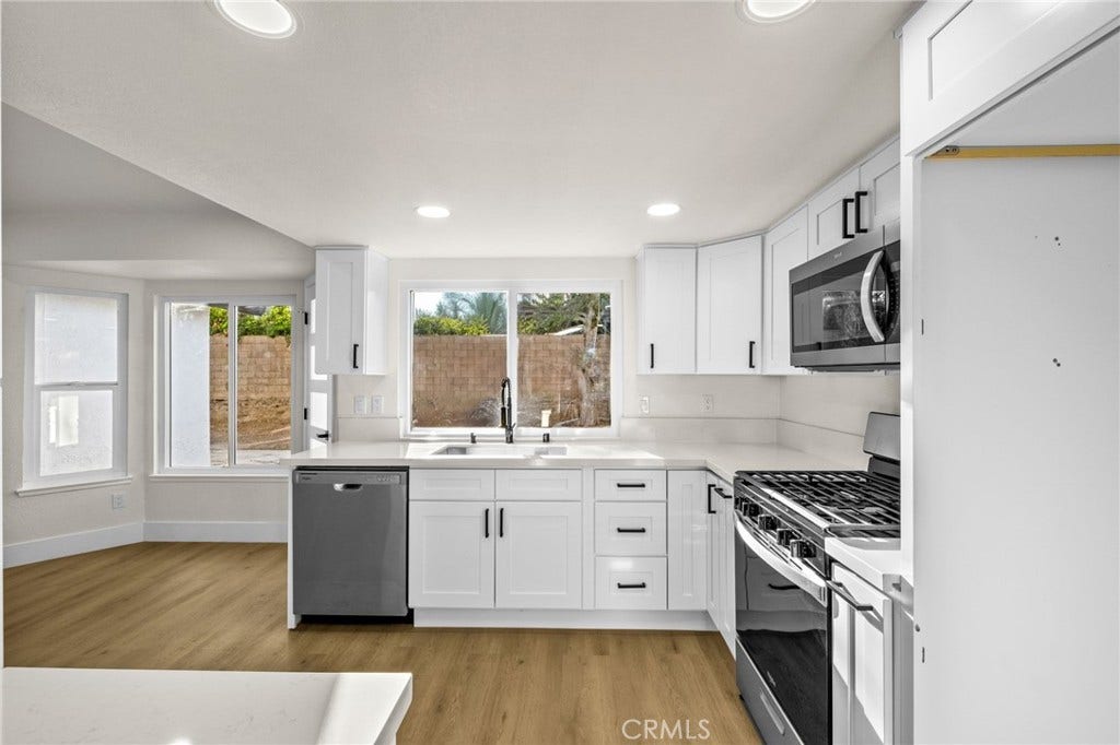 156 S Loretta Avenue, Rialto, CA 92376 156 S Loretta Avenue, Rialto, CA 92376