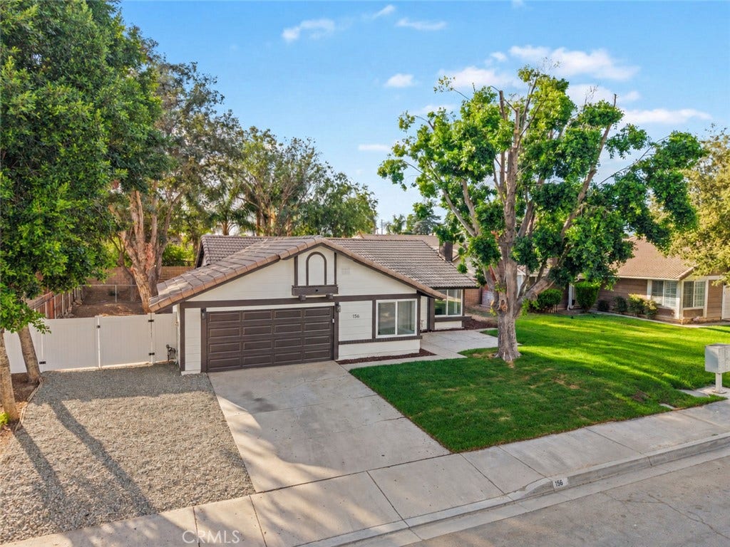 156 S Loretta Avenue, Rialto, CA 92376 156 S Loretta Avenue, Rialto, CA 92376