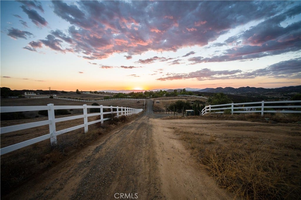 0 Dundee Lane, Temecula, CA 92592 Driveway #1