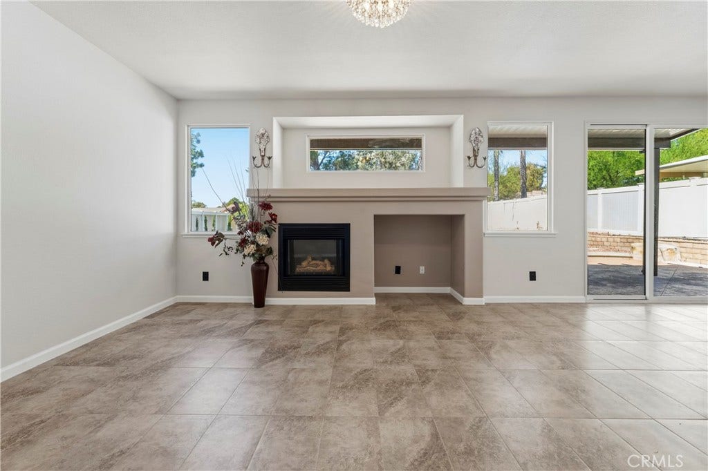 976 Hemingway, Corona, CA 92878 976 Hemingway, Corona, CA 92878
