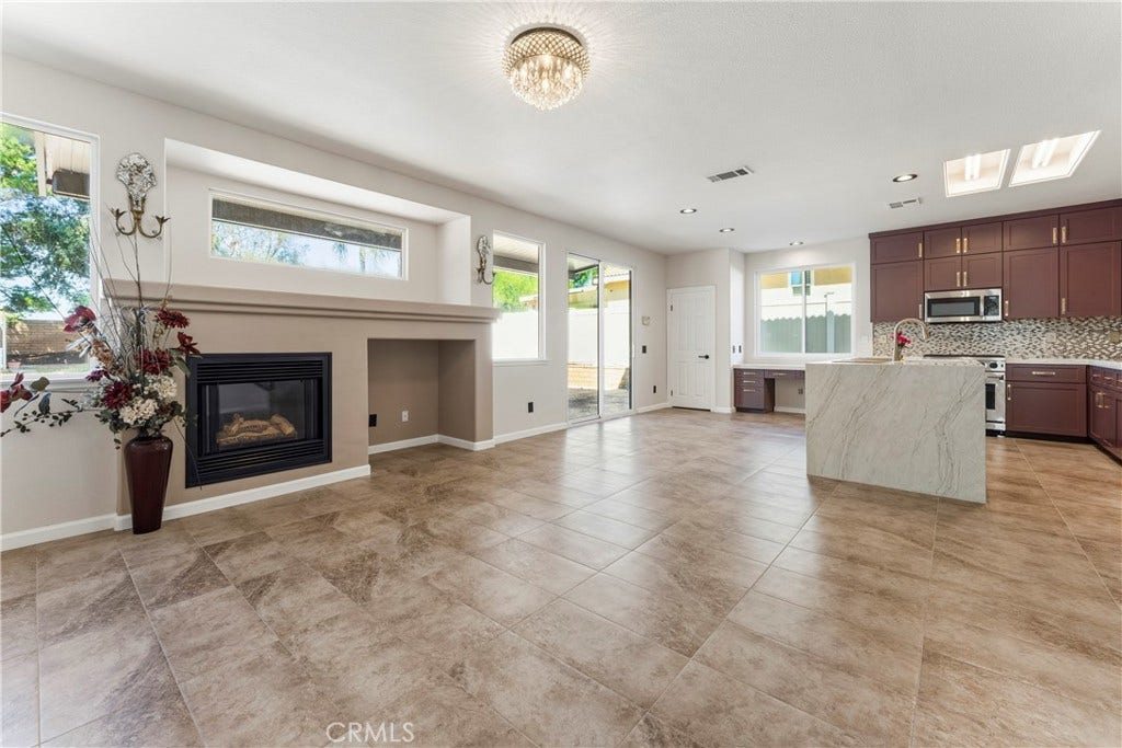 976 Hemingway, Corona, CA 92878 976 Hemingway, Corona, CA 92878