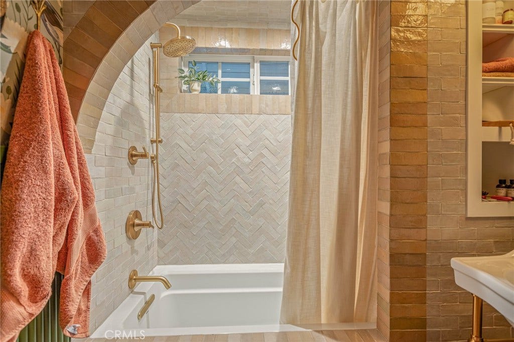 Bathroom for Guests in Hallway! So Sexy!