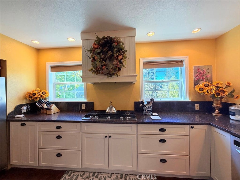 934 Teakwood, Lake Arrowhead, CA 92352 934 Teakwood, Lake Arrowhead, CA 92352