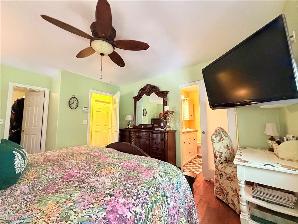 934 Teakwood, Lake Arrowhead, CA 92352 934 Teakwood, Lake Arrowhead, CA 92352