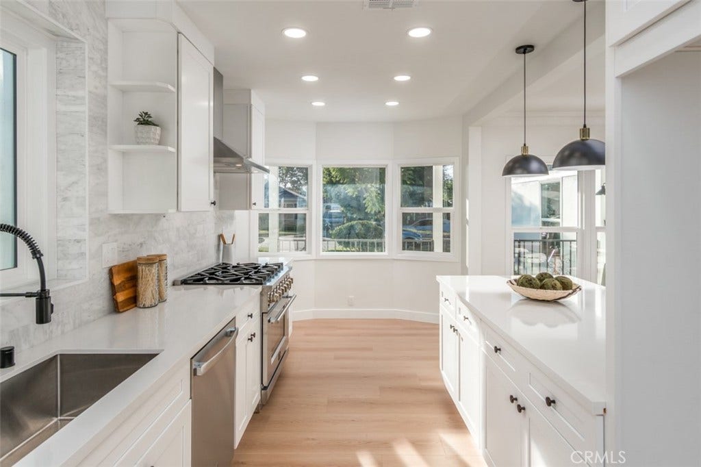 3950 Westside Avenue, Los Angeles, CA 90008 3950 Westside Avenue, Los Angeles, CA 90008