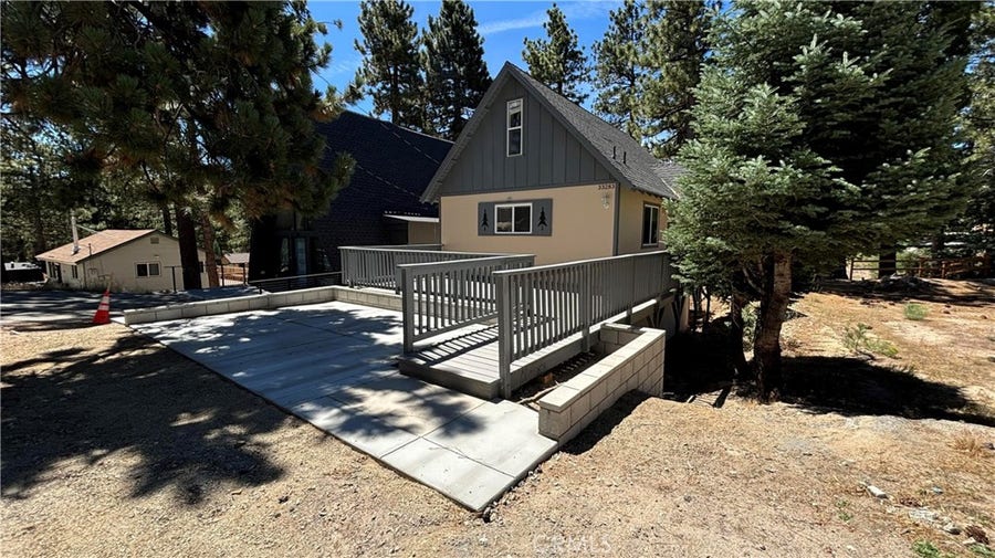 Property photo for 33283 Holcomb Creek, Green Valley Lake, CA