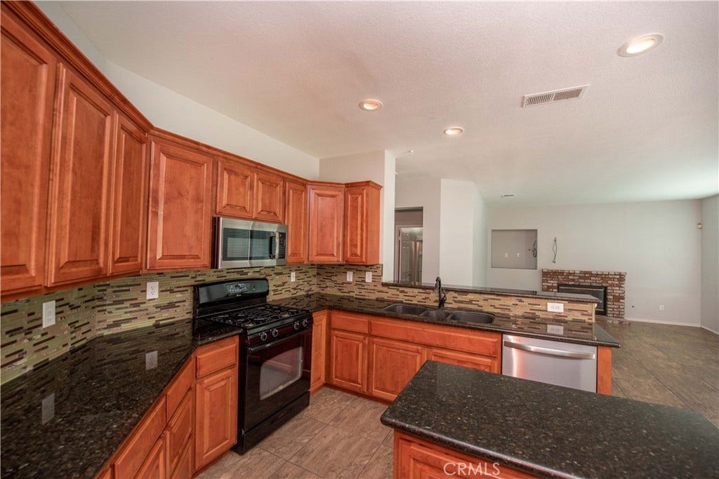 3134 Ranier Street, Corona, CA 92881 3134 Ranier Street, Corona, CA 92881