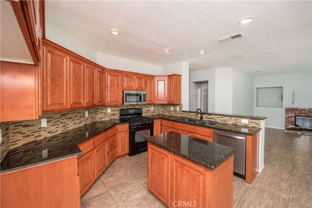 3134 Ranier Street, Corona, CA 92881 3134 Ranier Street, Corona, CA 92881