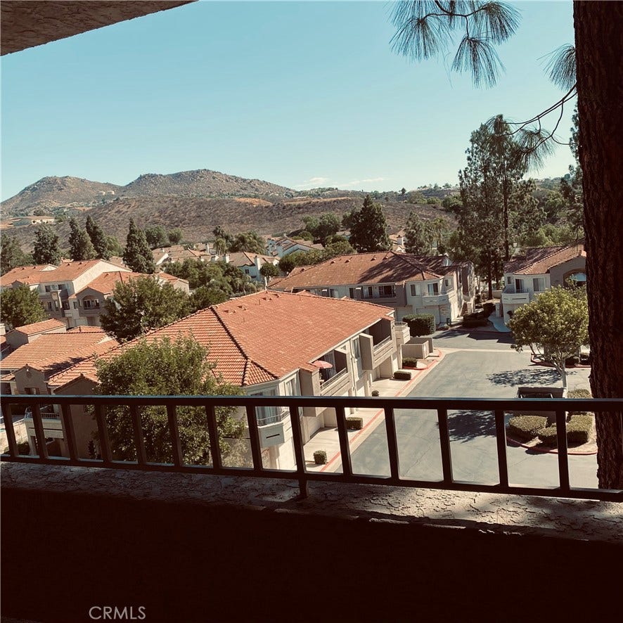 1015 La Terraza, #207, Corona, CA 92879 1015 La Terraza, #207, Corona, CA 92879