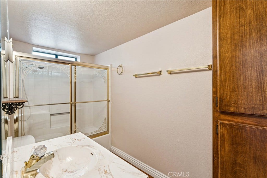 557 Brentwood, Lake Arrowhead, CA 92352 557 Brentwood, Lake Arrowhead, CA 92352