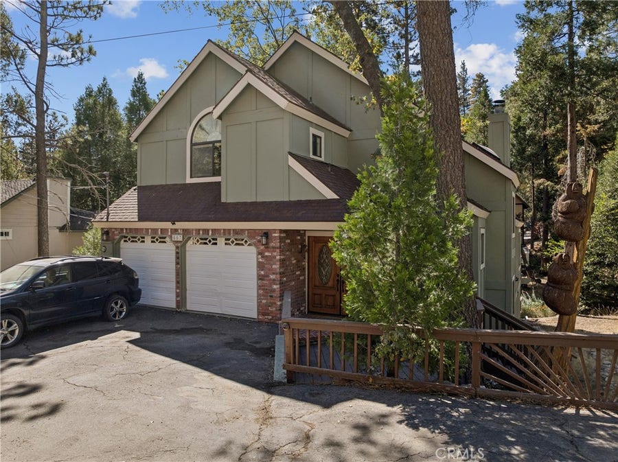 Property photo for 557 Brentwood, Lake Arrowhead, CA