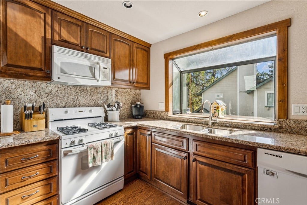 557 Brentwood, Lake Arrowhead, CA 92352 557 Brentwood, Lake Arrowhead, CA 92352