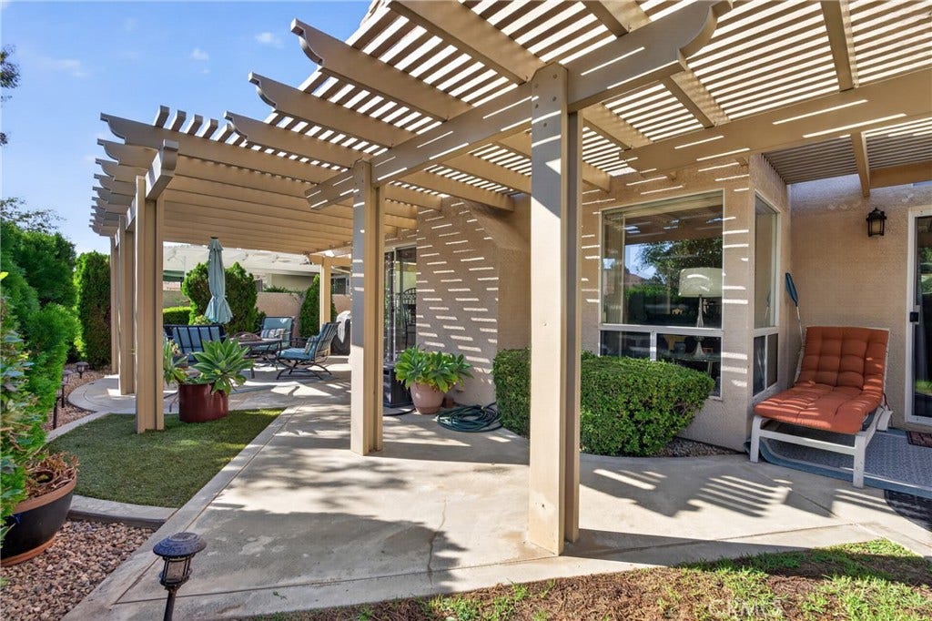 6048 Spanish Trail Cv, Banning, CA 92220