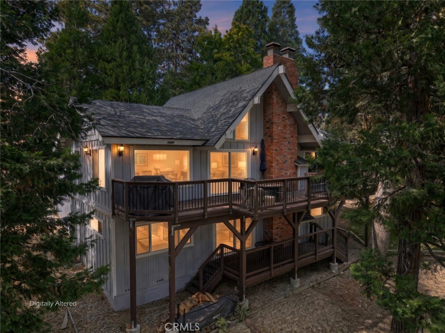 Property photo for 230 Shasta, Lake Arrowhead, CA