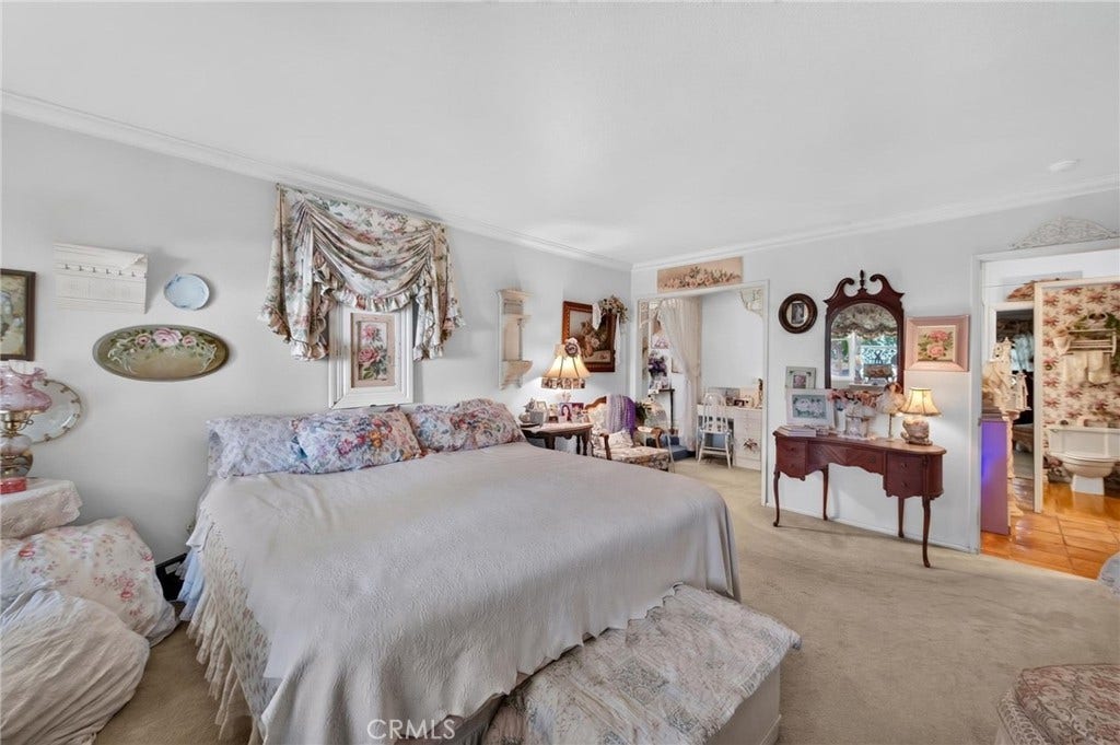 1100 Via Vallarta, Riverside, CA 92506 1100 Via Vallarta, Riverside, CA 92506