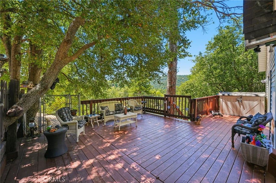 Property photo for 463 Delle Drive, Crestline, CA